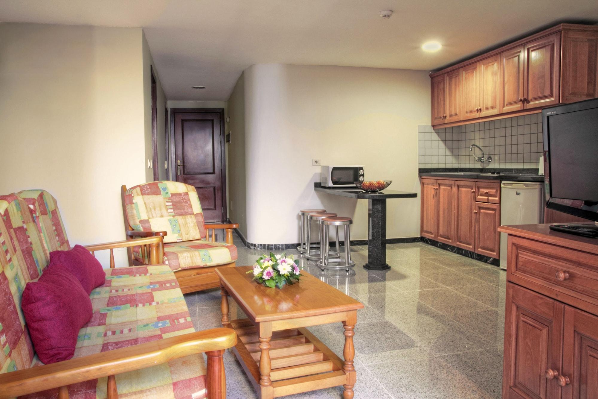 Hotel Chatur Palmera Mar 아마도레스 외부 사진